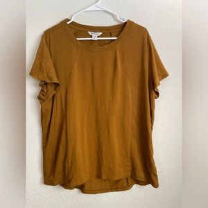 Athleta Short Sleeve Tee in Rust Brown